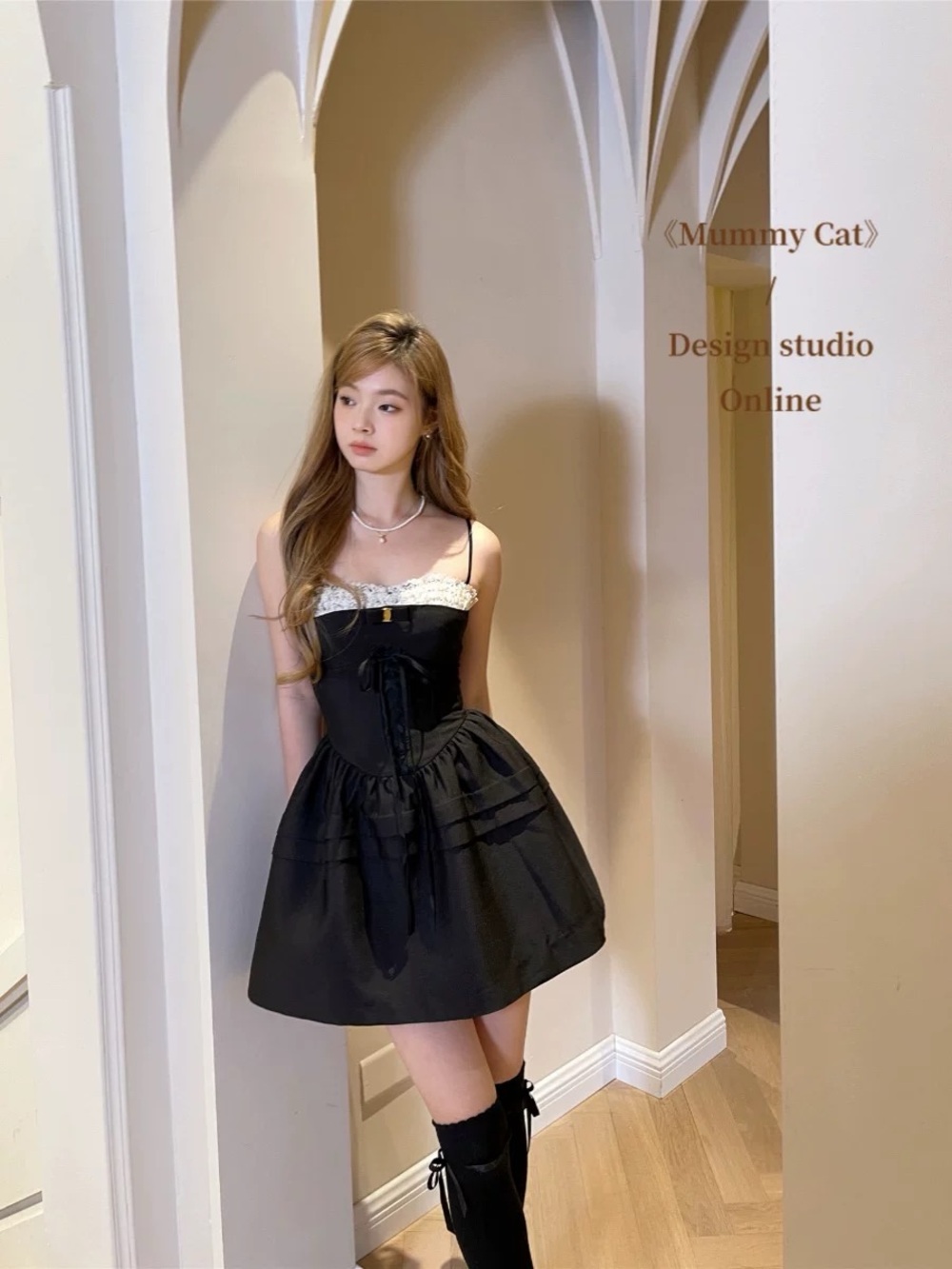 Classic Black Strapless Corset Dress with Lace Trim - Picture 3 of 3